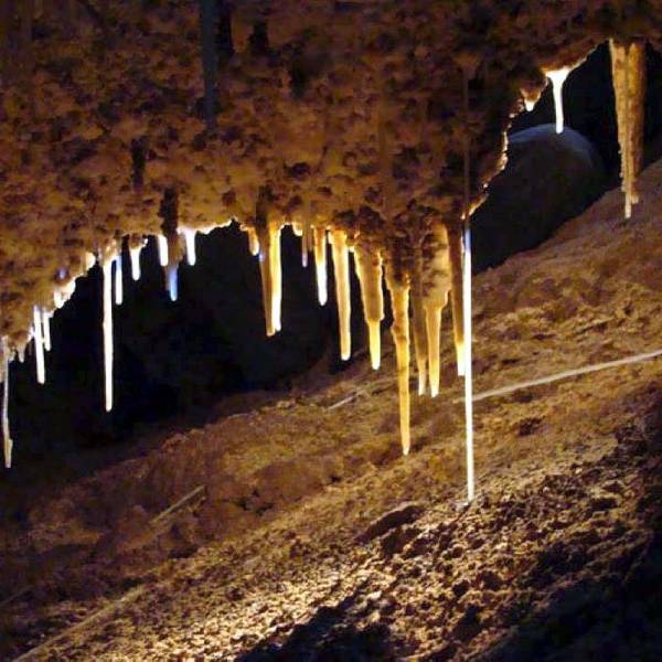 Caverna Puente del Diablo